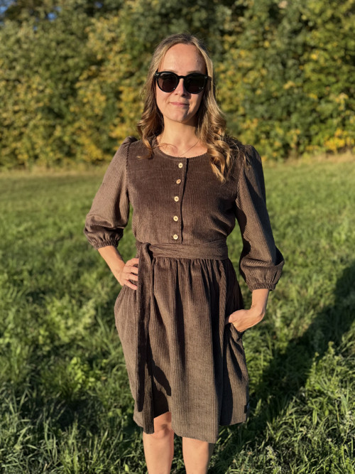 Manšestrove šaty Leila — foto 4