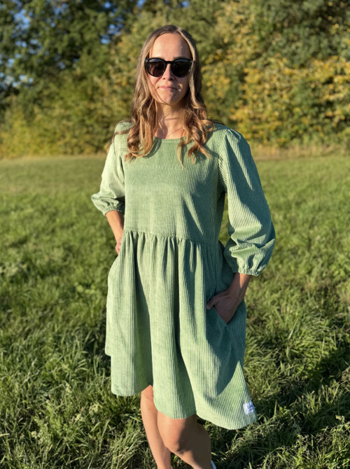 Manšestrove šaty Leila — foto 2