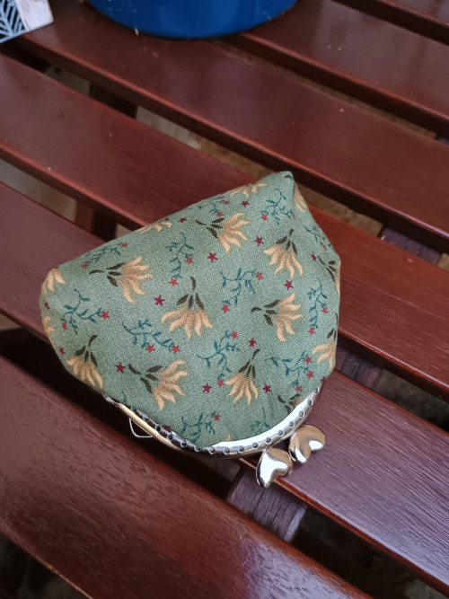 Mini Taštička V Kovovém Rámu — foto 4