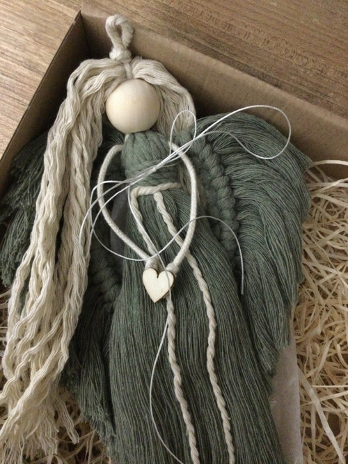Macrame andělka v dárkovém setu - zelená/sage. — foto 2