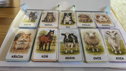 Tichá kniha se suchými zipy — foto 3