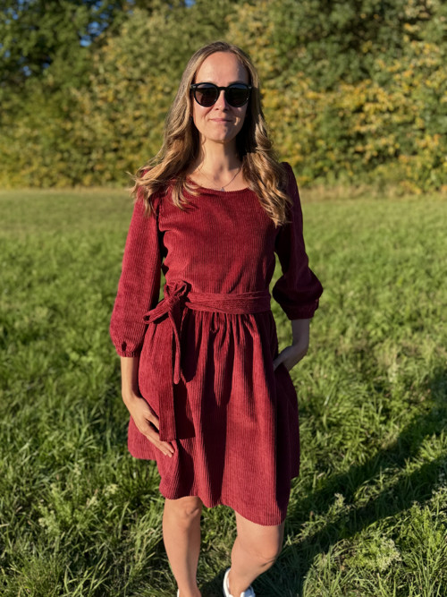 Manšestrove šaty Leila — foto 4