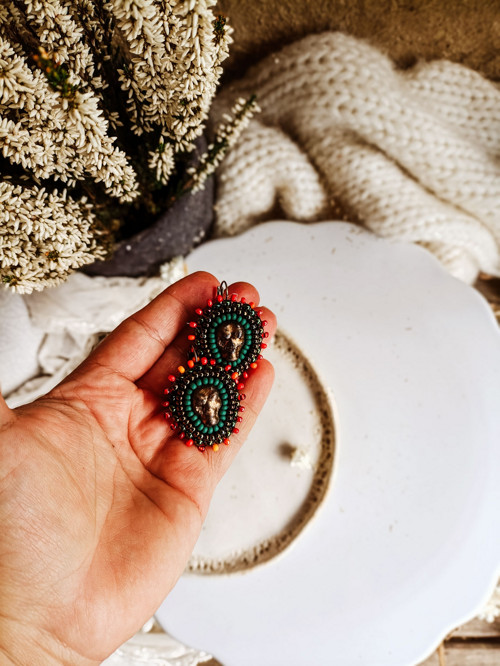Mini skulls - vyšívané náušnice — foto 2