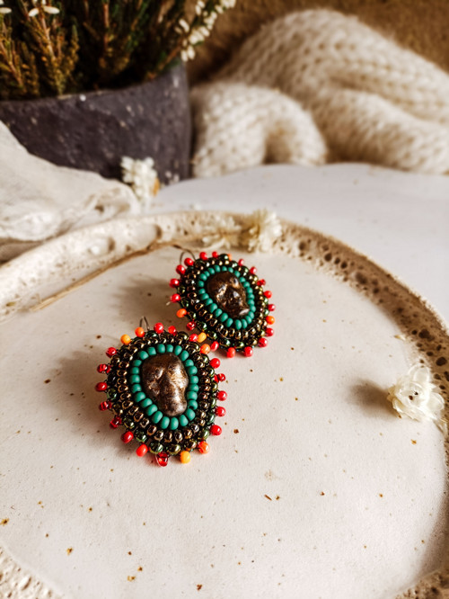 Mini skulls - vyšívané náušnice — foto 4