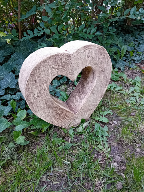 Srdce, keramická socha — foto 2