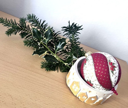 Vánoční baňka patchwork — foto 2