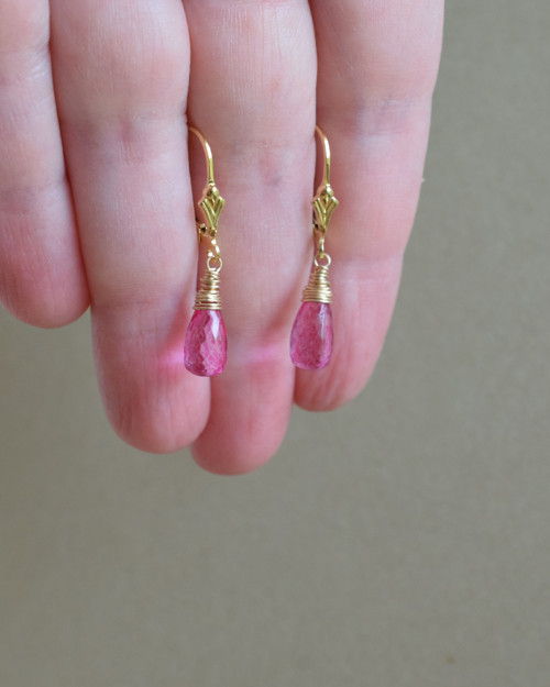 S růžovými topazy, gold filled náušnice — foto 4