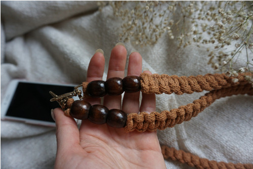 Macramé popruh na telefon Teracotta & beads — foto 5