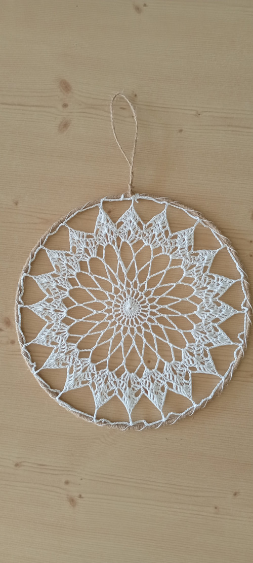 Kruh s háčkovanou krajkou — foto 3
