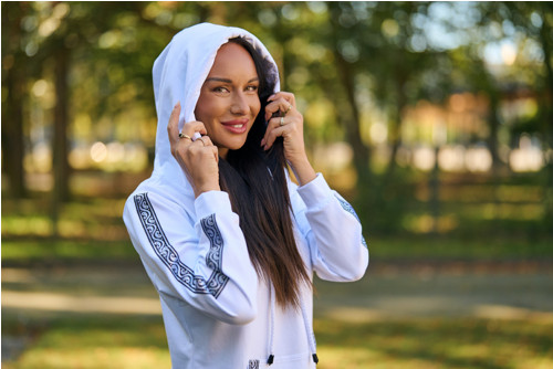 Mikinové šaty — foto 3