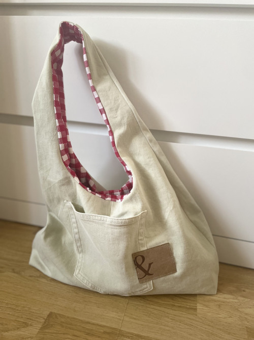 Džínová upcycle kabelka — foto 3
