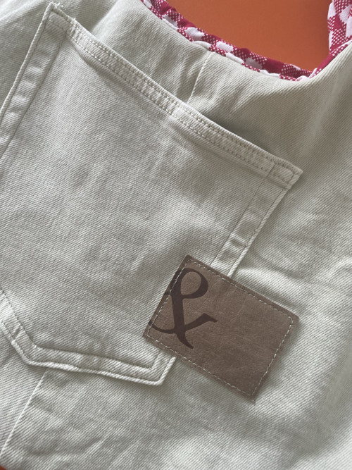 Džínová upcycle kabelka — foto 4