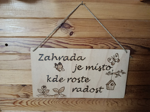 Cedulka Zahrada je radost — foto 2
