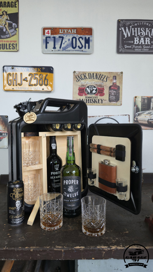 Kanystr Bar - " Black " - Čisté dřevo — foto 3