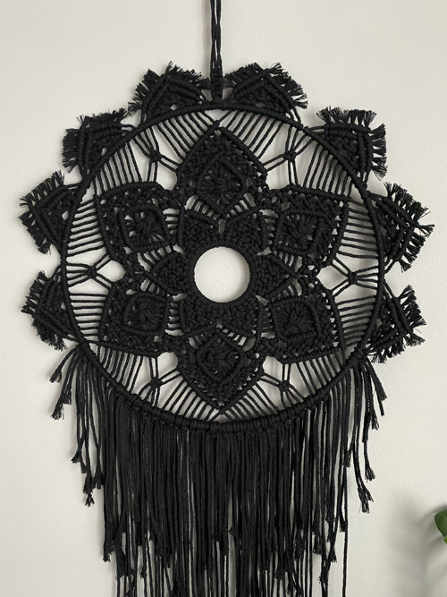 Velký černý lapač snů - macramé — foto 2