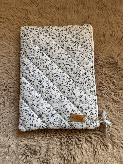 Obal na MacBook "Květinová romance" — foto 2