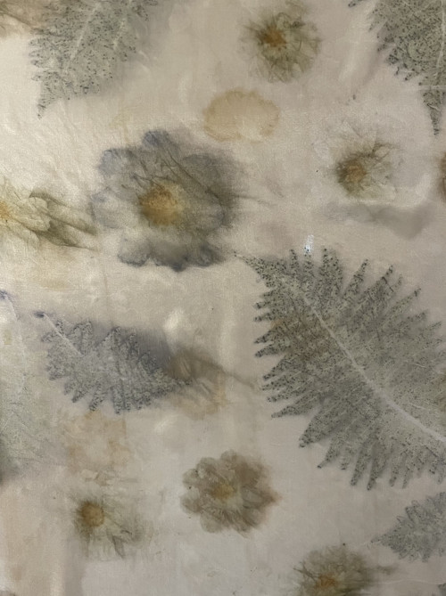 Hedvábná šála ecoprint — foto 2
