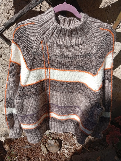 Ručně pletený svetr — foto 3