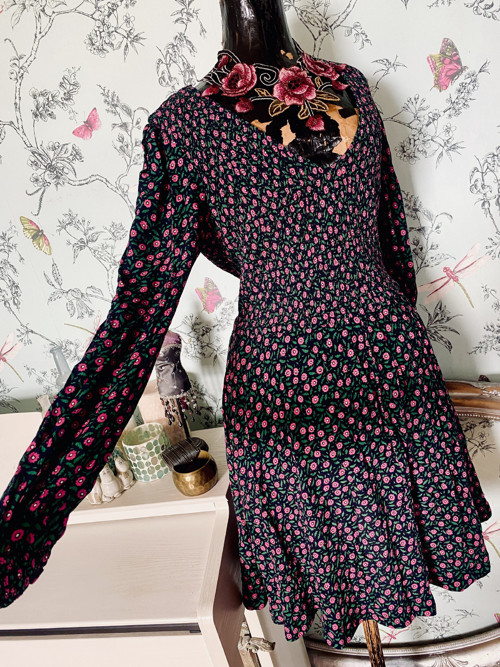 Šaty Paris chic — foto 4
