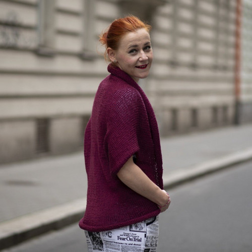 Pletená vesta - barva vínová — foto 2