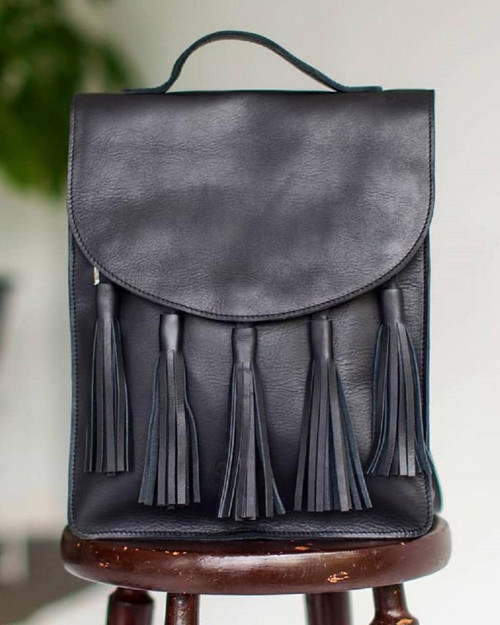 Kožený batoh s třásněmi MF C1 - černý — foto 5