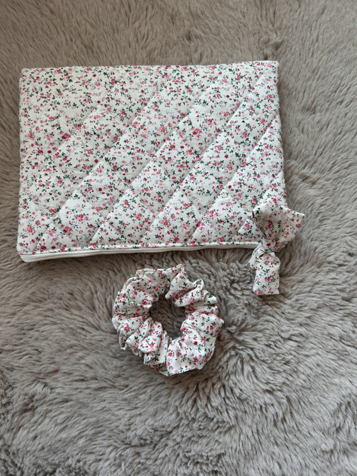 Květinový set: Prošívaný obal+ scrunchie gumička — foto 2