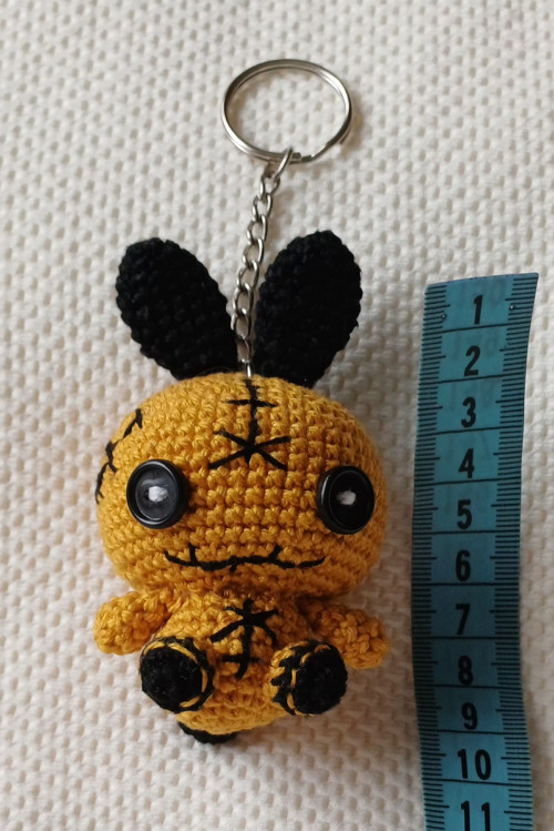 Přívěšek Voodoo zajíček bílo-černý — foto 3