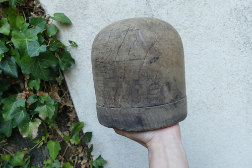 Dřevěná modistická forma na klobouky — foto 2