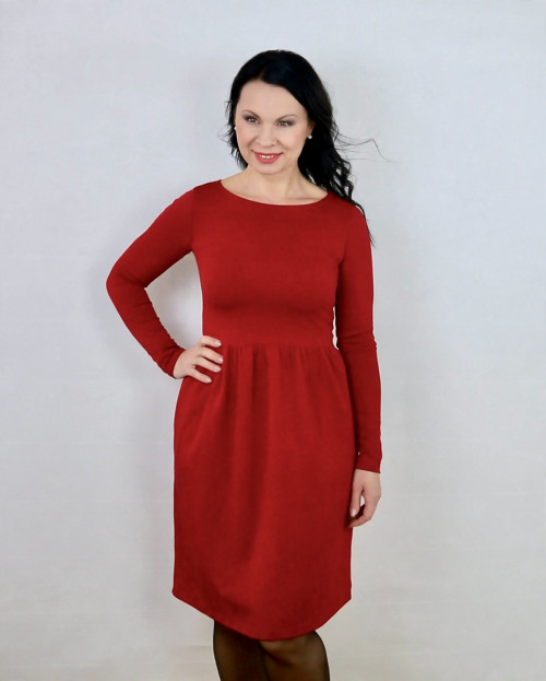 Dámské šaty červené — foto 2