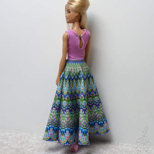 Dlouhé barevné šaty pro Barbie — foto 3