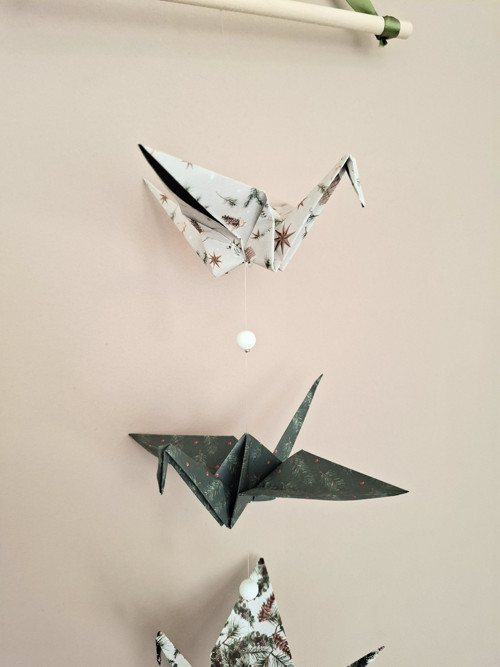 Vánoční dekorace s origami jeřáby — foto 4