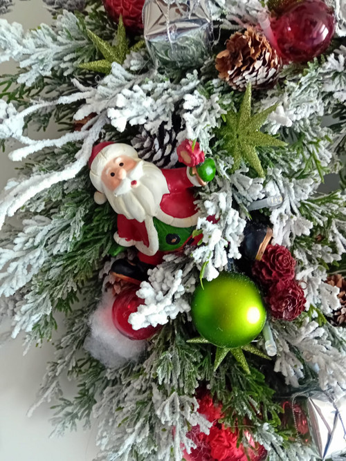 Vánoční věnec se světýlky — foto 3