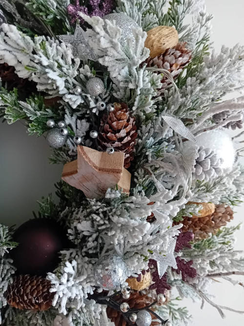 Vánoční věnec se světýlky — foto 4
