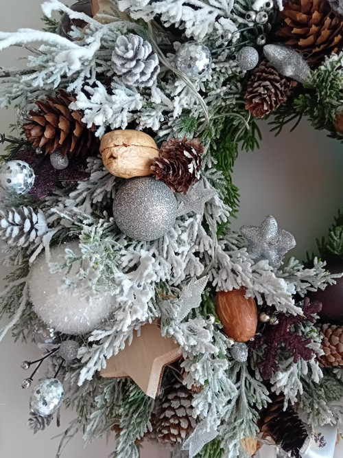 Vánoční věnec se světýlky — foto 3