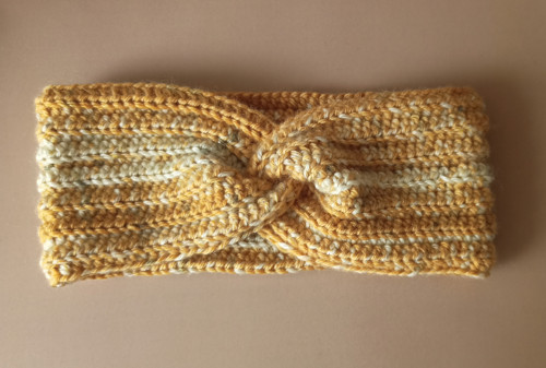 Háčkovaná čelenka - 46 cm — foto 5