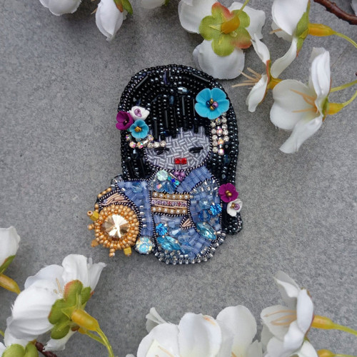 Geisha Golden Week ... brož — foto 6