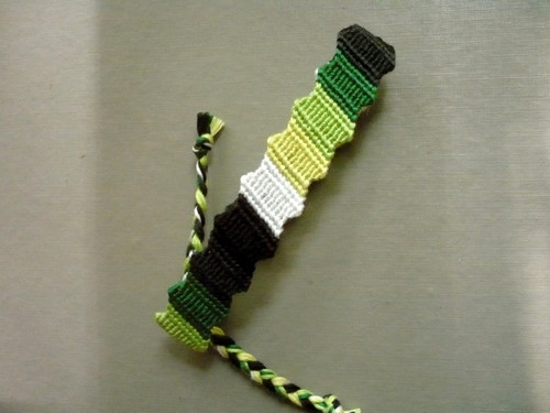 Černozelený náramek — foto 2
