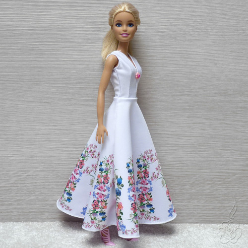 Romantické šaty pro Barbie — foto 6