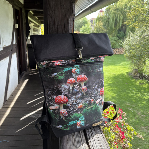 Muchomůrky červené + přední kapsa na zip — foto 6