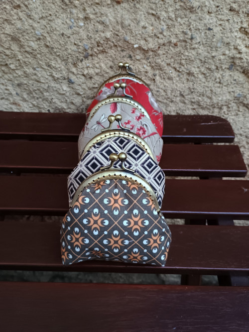 Mini Taštička V Kovovém Rámu — foto 2