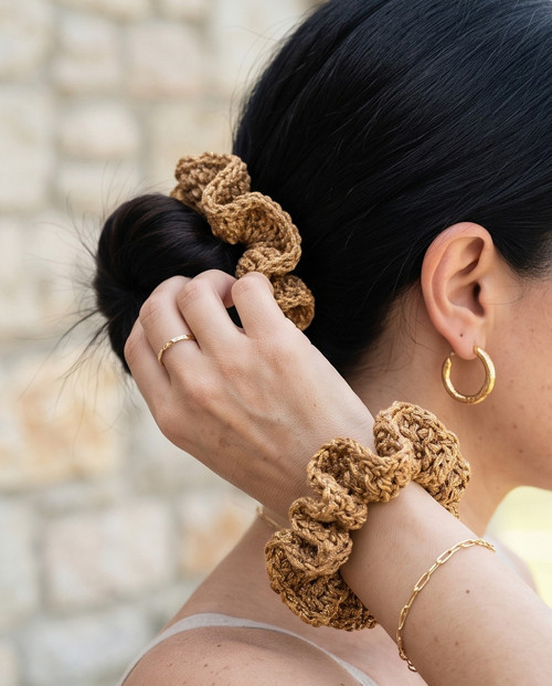 Háčkovaná scrunchie z bavlny a viskózy — foto 5