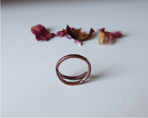 "Karma ellipse III." - LOVE text ring — foto 5