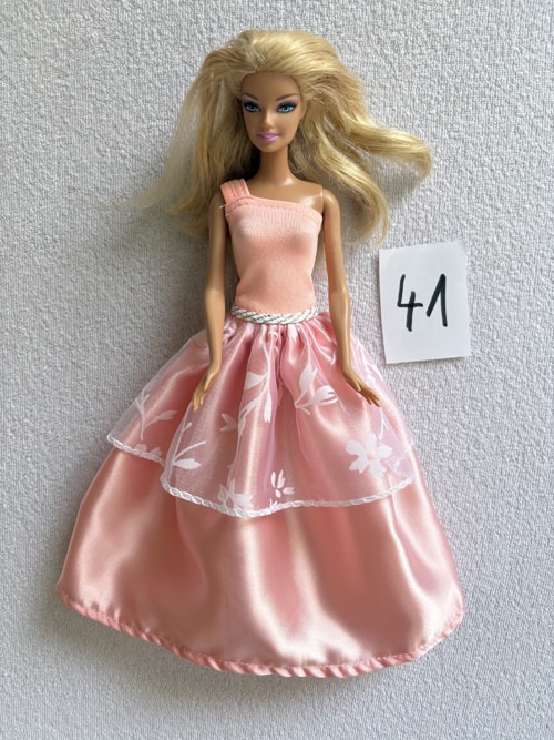 Šatičky-oblečky na Barbie č.41 — foto 2