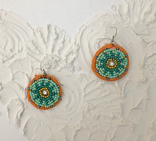 Boho chic ručně vyšívané korálkované náušnice — foto 3