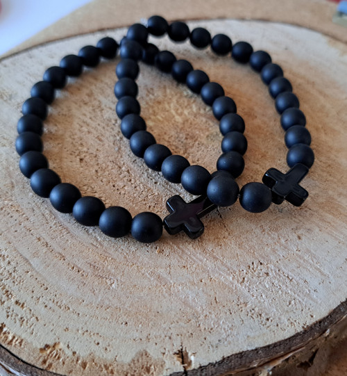 Pánský náramek onyx s křížkem — foto 3