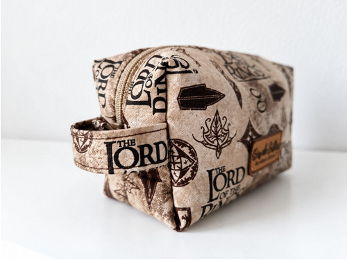 Kapsička Pán Prsteňov (pouch) - svetlá — foto 4