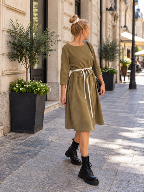 Menčester šaty Geneviève — foto 2