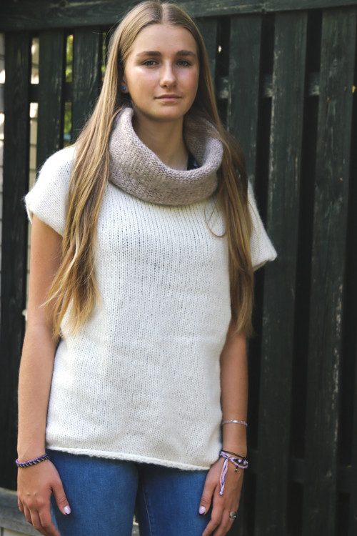 Vesta smetanová s rolákem — foto 3
