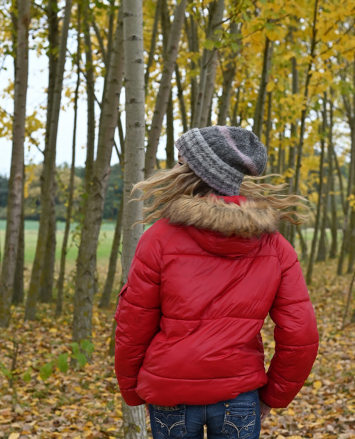 Čepice alpaka bouclé v šedé — foto 4