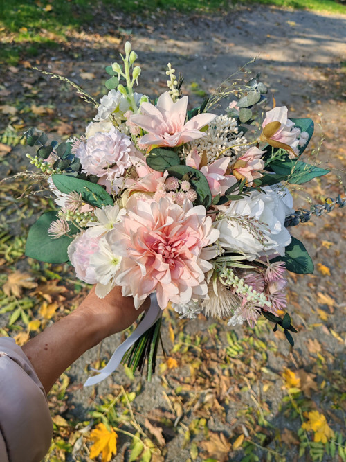 Svatební kytice White Rose — foto 5